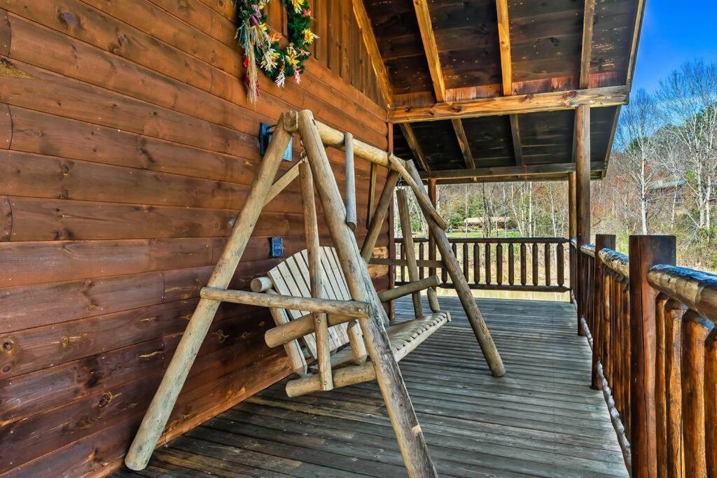 Willa Spectacular Mtns Views With Private Hot Tub With Pool Table And Private Pond Sevierville Zewnętrze zdjęcie
