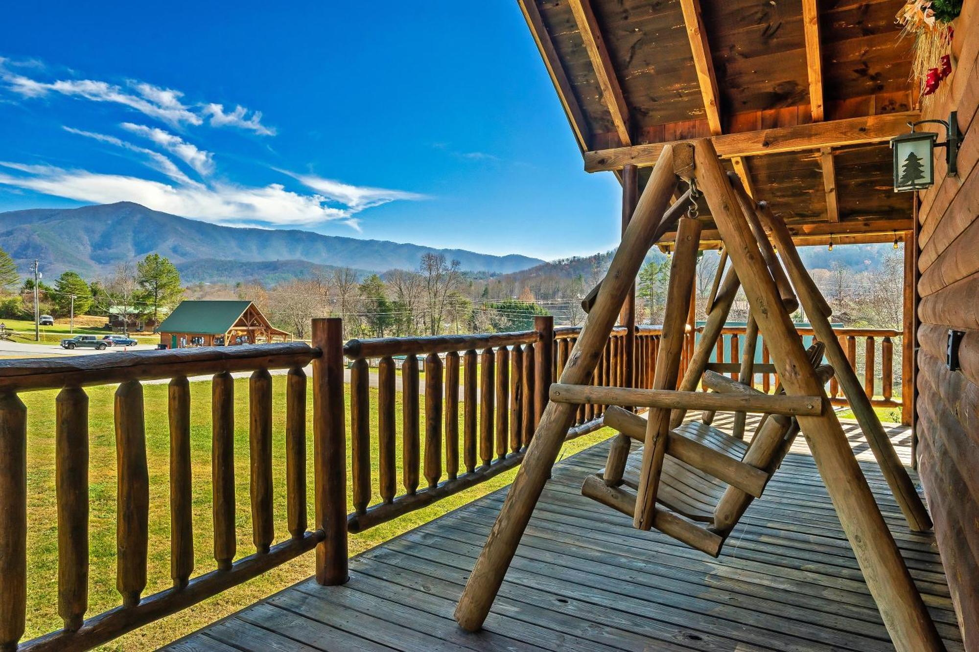 Willa Spectacular Mtns Views With Private Hot Tub With Pool Table And Private Pond Sevierville Zewnętrze zdjęcie