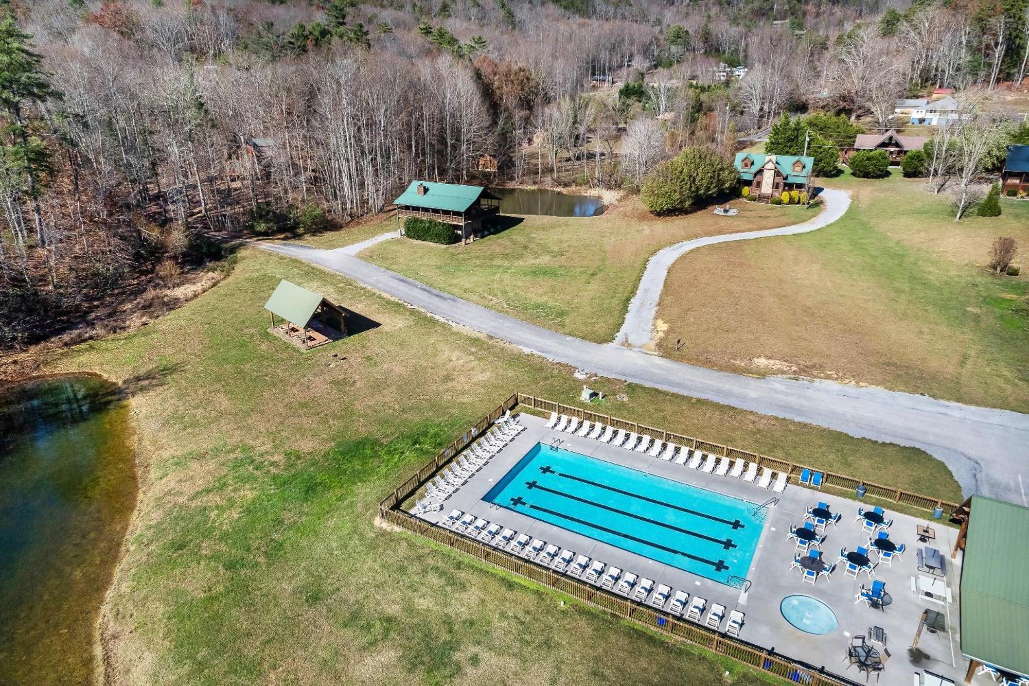 Willa Spectacular Mtns Views With Private Hot Tub With Pool Table And Private Pond Sevierville Zewnętrze zdjęcie